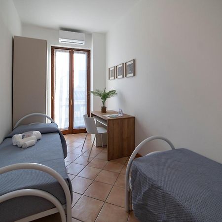 La Casa Dei Carta-New & Chic Apartment Lovere Exterior foto
