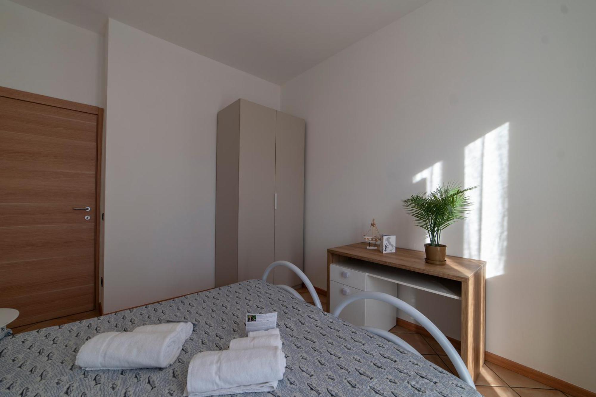 La Casa Dei Carta-New & Chic Apartment Lovere Exterior foto